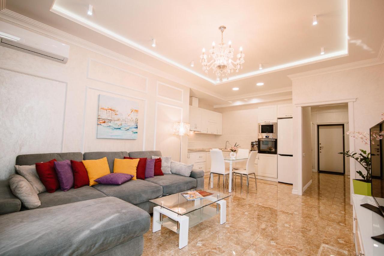 Apartmán Luxury For Business & Pleasure Royal 1 Kyjev Exteriér fotografie
